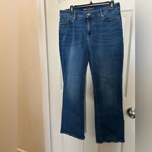 Levi's Women's Straight Leg Jeans in Blue